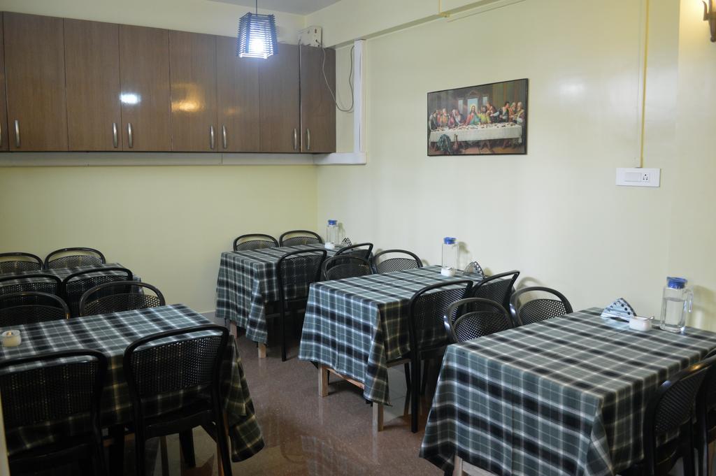 Orange Homestay Shillong Esterno foto