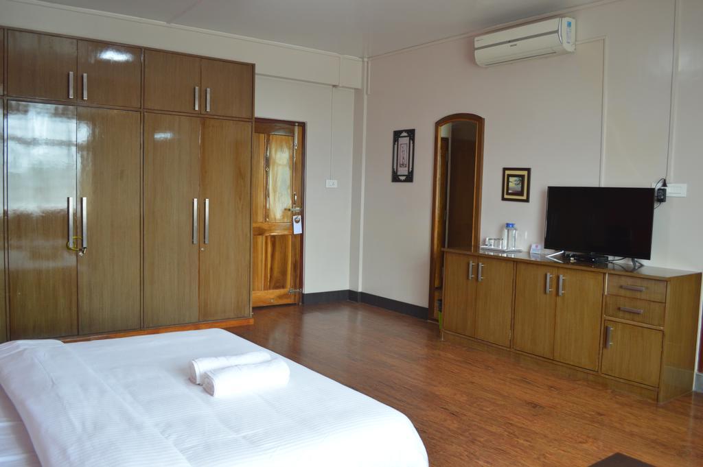 Orange Homestay Shillong Esterno foto