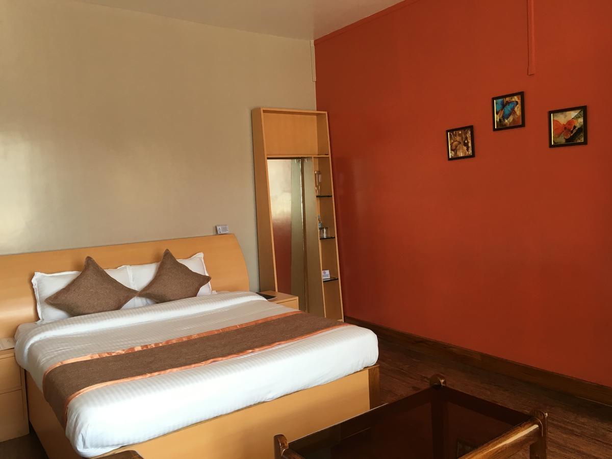 Orange Homestay Shillong Esterno foto