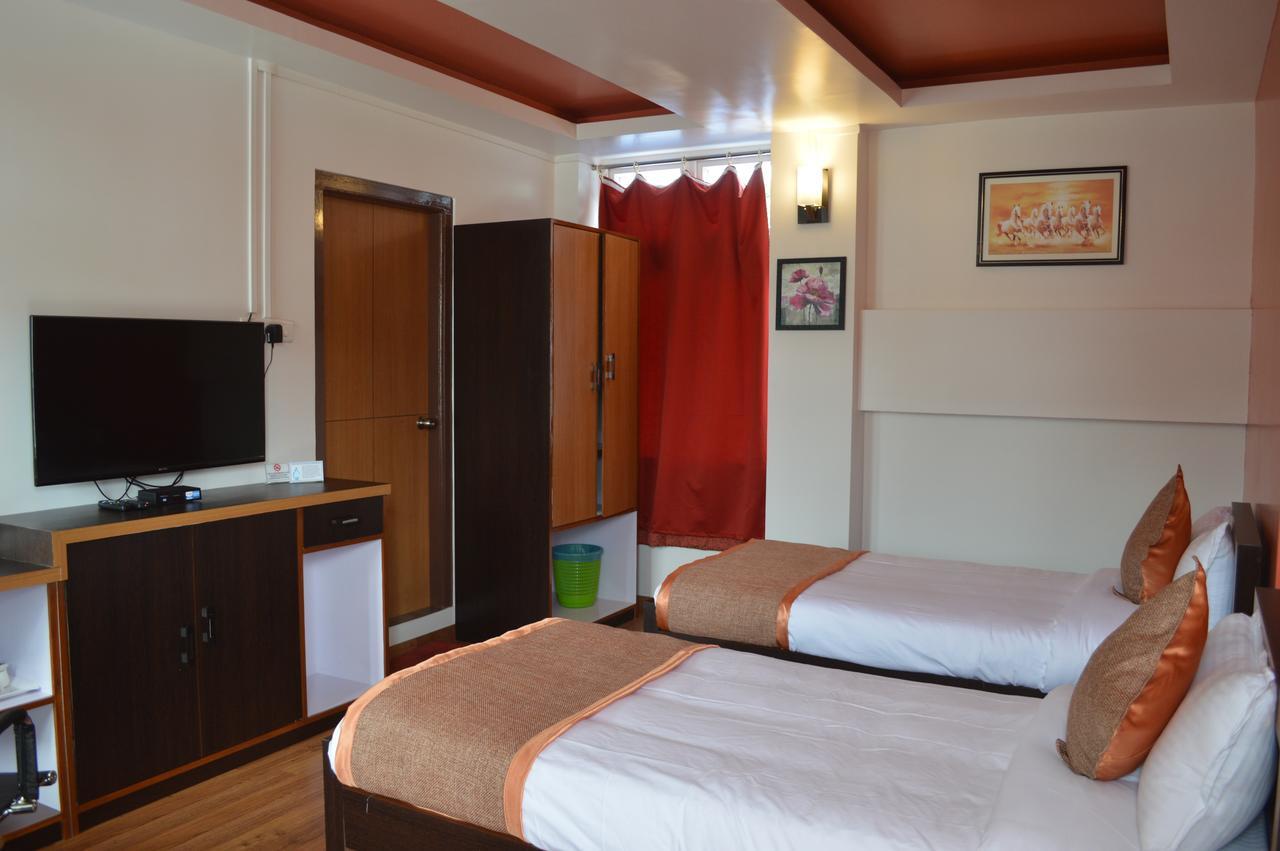 Orange Homestay Shillong Esterno foto